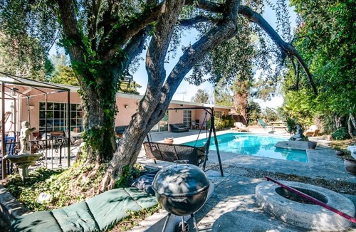 Woodland Hills Bed & Breakfast | Room at the house of Movies