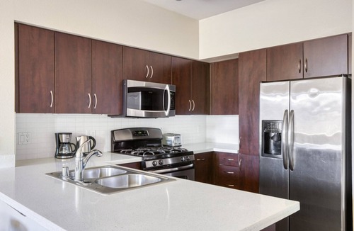 Warner Center Apartment | Roomy Woodland Hills 2BR w/Pool & Gym, near Warner Center, by Blueground