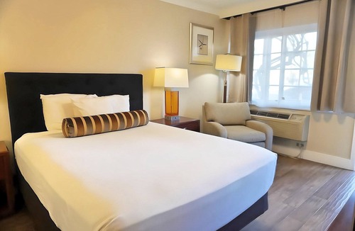 North State Hotel | Rose Garden Inn