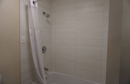 North State Hotel | Rose Garden Inn