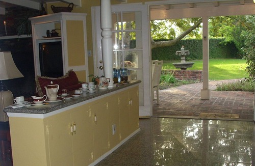 La Canada Flintridge House | ROSEBOWL Pasadena 40% off Huge sleeps16 Large Family/Group, Pets Free, Handicap