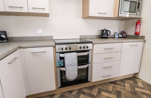 Morecambe Cabin | Rosella 38, Morecambe