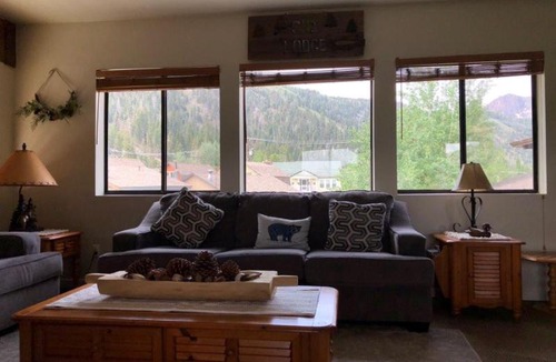 June Lake Apartment | RR-edgewater02