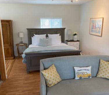Jamul Resort | Rustic Ridge Vineyards Cottage