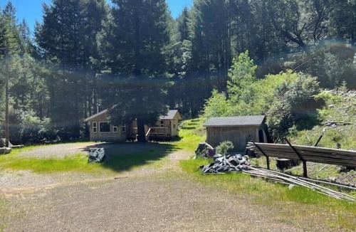 Shelter Cove House | Rustic River Retreat: 2br