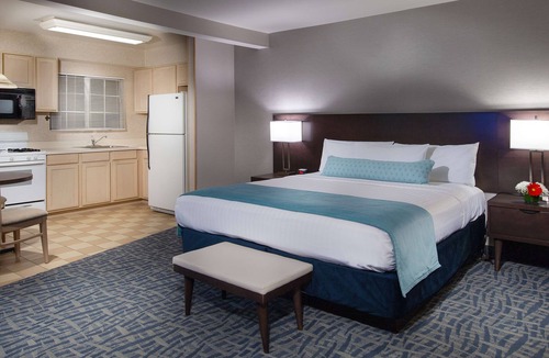 Burbank Hotel | Safari Inn, a Coast Hotel