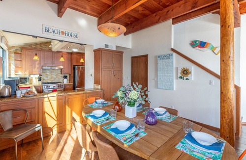 Mission Beach House | Sail Bay Sanctuary with Waterfront Patio & Sunset Views - Bayside Breeze