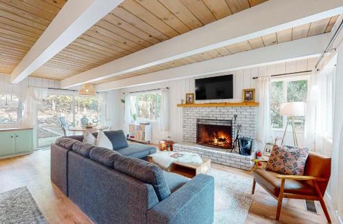 Lake Arrowhead House | Saint Bernard Beauty