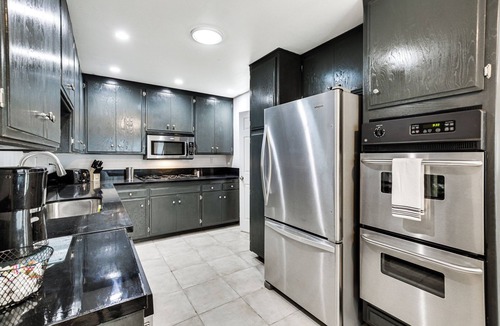 Spring Valley House | San Diego Home: AC, Hot Tub, Covered Patio & BBQ