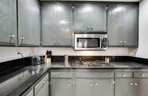 Spring Valley House | San Diego Home: AC, Hot Tub, Covered Patio & BBQ