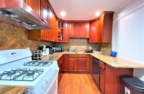 Ashland House | San Lorenzo Great location near BayFair 5Br Coze home/Greatviews