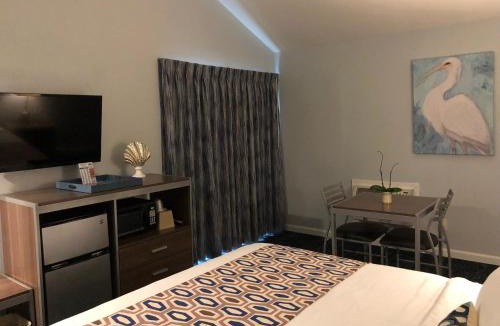 Seaside Hotel | Sand Dollar Inn