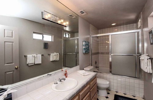 Upper Moonridge House | Sandoval Slopes by Destination Big Bear : Near Bear Mountain! Pool Table! DirecTV! BBQ! Fireplace! Lots of Space!