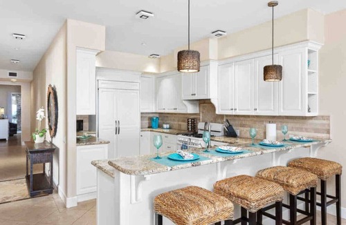 Townsite House | Sands, Oceanfront ,Ocean View Walk to Restaurants