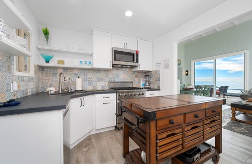 Capistrano Beach House | Sandy Shores Getaway