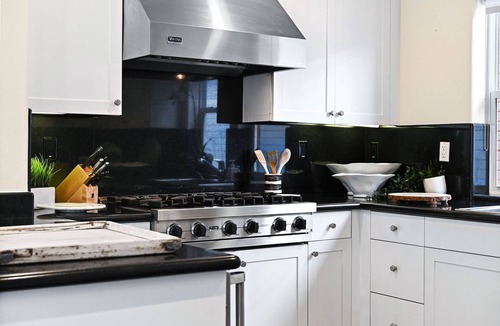 Downtown House | Santa Monica Beach Front 3 Story Home, 2024 Renovated