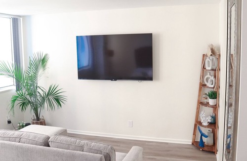 Downtown Bed & Breakfast | Santa Monica Ocean View Suite