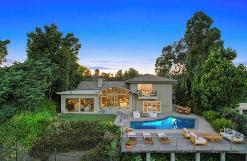 Bel Air Villa | Savona Horizon - Luxury villa that showcases a media room with wet-bar