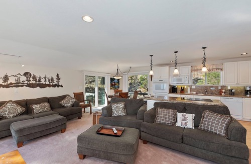 Fawnskin House | Scenic and Serene Lake House! 4 bedroom 2 bath home bordering the national fores