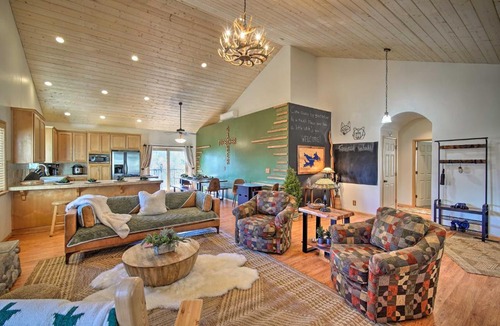 Lake Arrowhead House | Scenic Lake Arrowhead Cabin Hike, Ski, Fish!