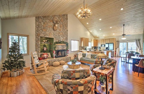 Lake Arrowhead House | Scenic Lake Arrowhead Cabin Hike, Ski, Fish!
