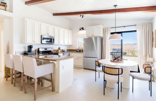 Morongo Valley House | Scenic Mountain View Desert Escape. Located between Palm Springs & Joshua Tree