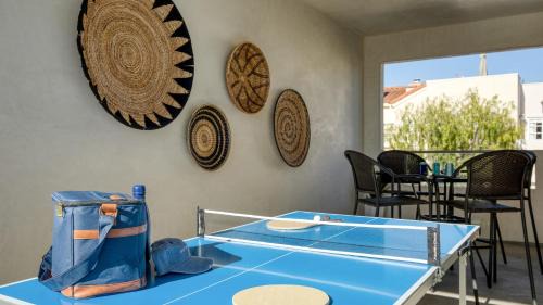 Corona del Mar House | Sea Crown by AvantStay 5mins from the Beach w Multiple Terraces PermitSLP13639