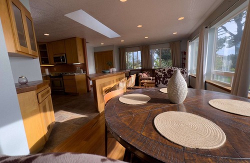 Crescent City North House | Sea Song Beach House