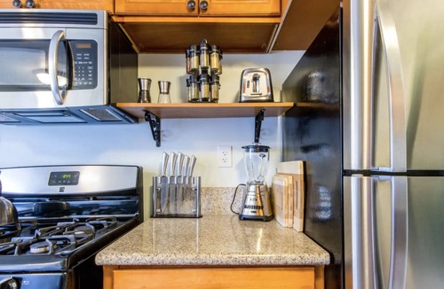 Laguna Beach Cottage | Sea View Laguna Cottage, Walk to Beach & Village, Fully-Equipped!