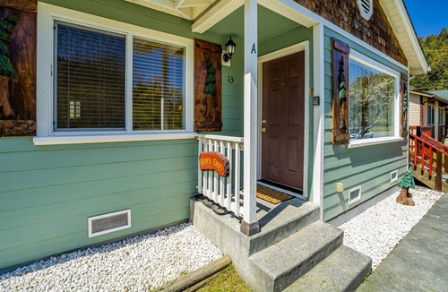 Orick Cabin | Secluded, Family-Friendly Cabin w/Back Deck, Gas Grill, Free WiFi, Mountain View
