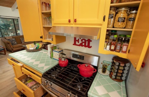 Pine Mountain Club Cabin | Secluded Lookout Mtn Cabin/Private HotTub/Custom Russian Sauna/Arcade