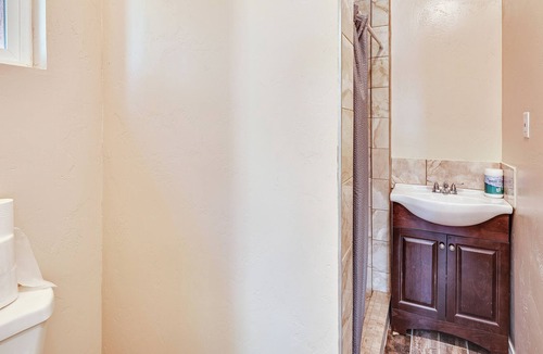 Perris Apartment | Secluded Studio Near Lake Perris Recreation Area!