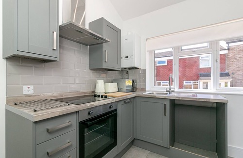 Stevenage House | Self-contained one Bedroom House - King Pin Corner
