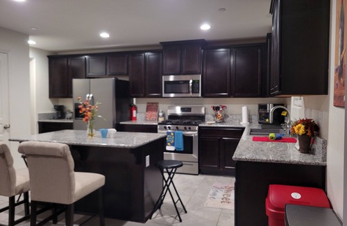 Visalia House | Sequoia Cheerful