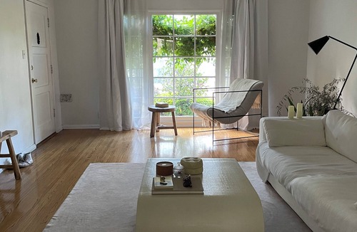 Mid-Wilshire Apartment | Serene 1-bedroom apartment in the heart of Los Angeles