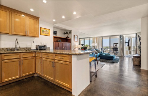 Marina del Rey Condo | Serene 1BR Condo with Stunning Views in MDR - Pool, Jacuzzi, Gym, Tennis Courts