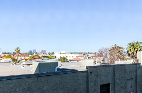 Palms Apartment | Serene Culver City 2BR w/Roof, walkable neighborhood, by Blueground