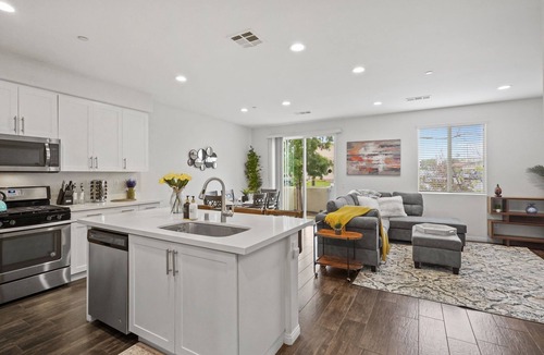 North Tustin House | Serene Escape: Family home for extended stays, all new, EV charger