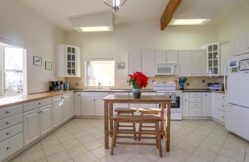 Twentynine Palms House | Serene Home with Yard - 8 Mi to Joshua Tree!