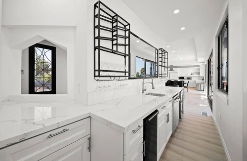 Hollywood Hills West House | Serene Mountain Retreat