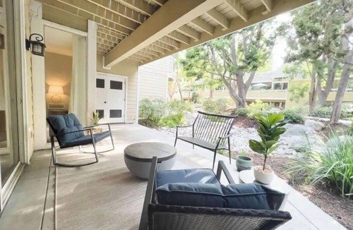 Santa Ana Heights Condo | Serenity by South Coast Plaza