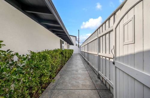 Reseda House | Serenity Escape w/Pool in LA