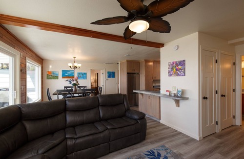 McKinleyville House | Serenity Wave -Tropical Oceanview Oasis