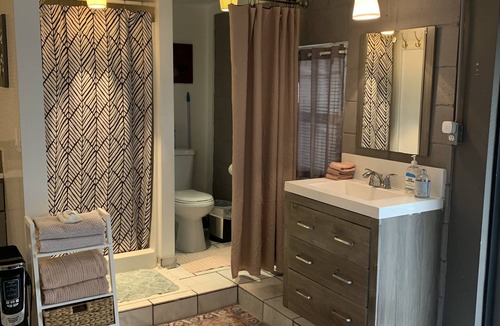 Alhambra House | Shabby Chic Guest House LA Hills 2