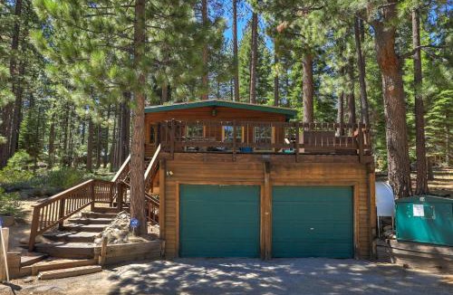 Country Club Estates House | Shady Pines Pets Hot tub