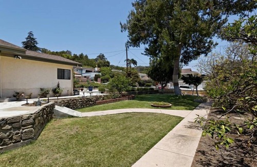 Camarillo Apartment | Shopping, Beaches, Farmer's Markets, in the heart of Southern California