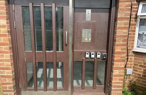 Cray Meadows Apartment | Sidcup Short Stay
