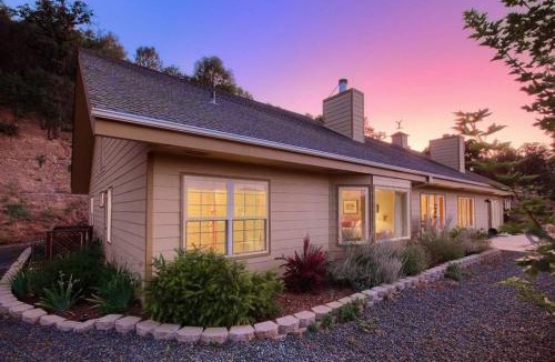 Mariposa County House | Sierra Ranch - A Yosemite Retreat
