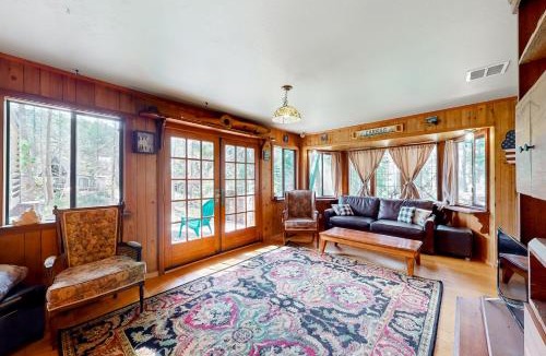 Pla-Vada Woodlands House | Sierra Secret
