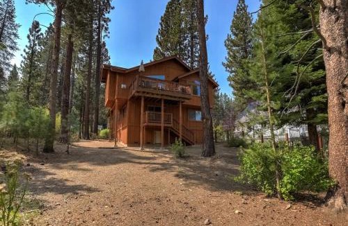 Black Bart House | Sierra Solace - Forest & Seasonal River Out Back